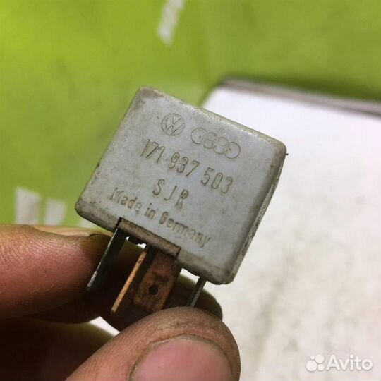 Реле Фольксваген Транспортер Т2 Т3 79-92