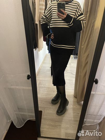 Костюм с юбкой