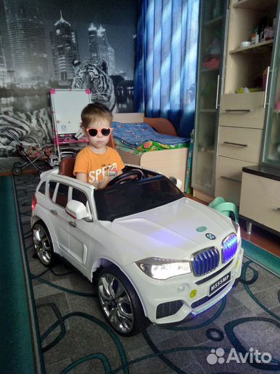 Детский электромобиль бу