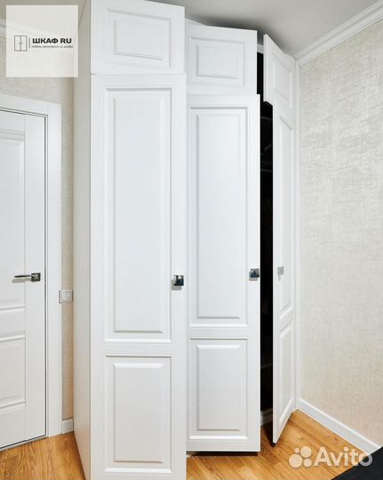 Шкаф распашной с фрезеровкой