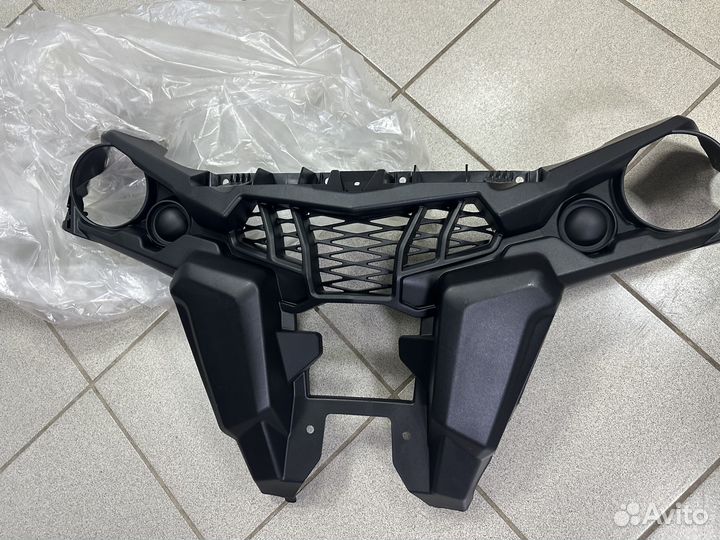 Панель передняя 705009334 для BRP G2L