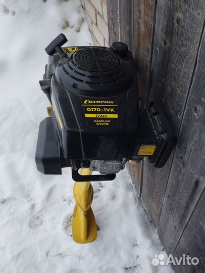 Лодочный мотор, 5,5 л. с. 12 т. р