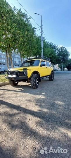 LADA 4x4 (Нива) 1.7 МТ, 2004, 90 000 км