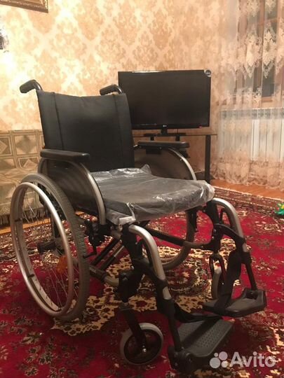 Коляска инвалидная
