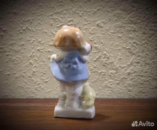 Винтажная Статуэтка