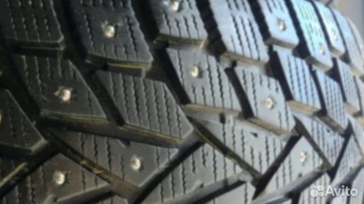 Dunlop SP Winter Ice02 265/50 R20