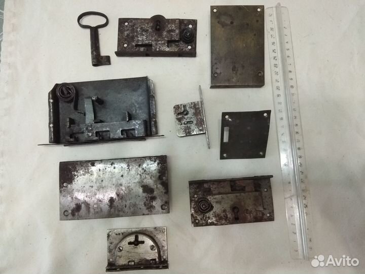 Замки накладные для сундуков