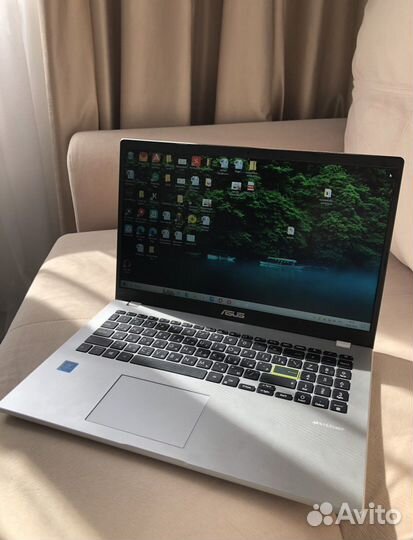 Ноутбук asus