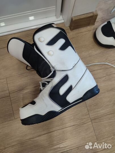 Сноубордические ботинки 45