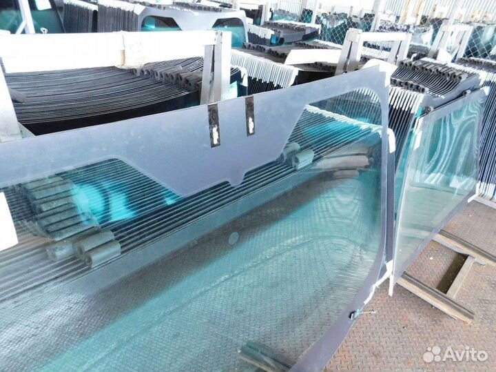 Лобовое стекло на Сан Енг Актион Ssan Yong Actyon