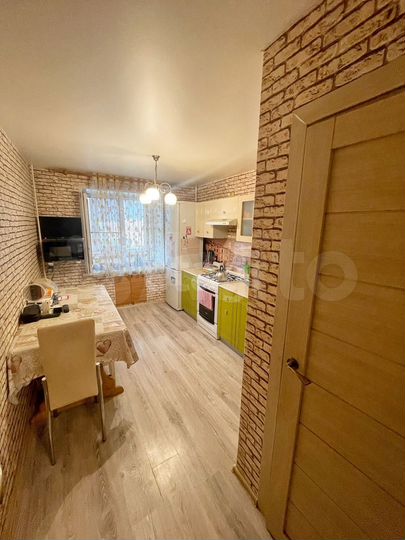 2-к. квартира, 57 м², 2/9 эт.