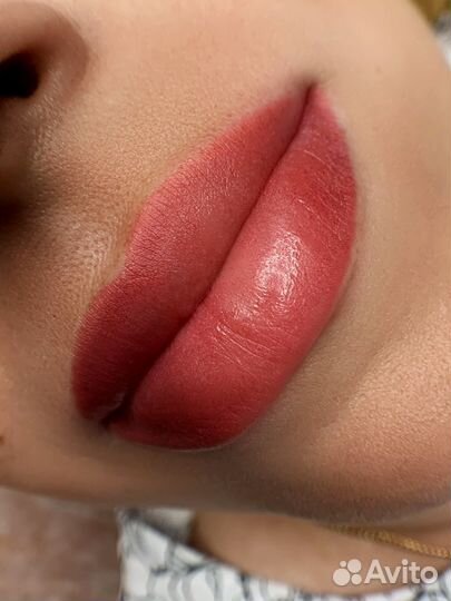 Перманентный макияж бровей губ и век (татуаж)