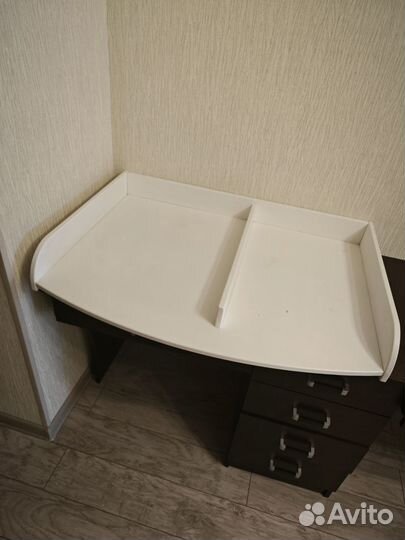 Пеленальный столик