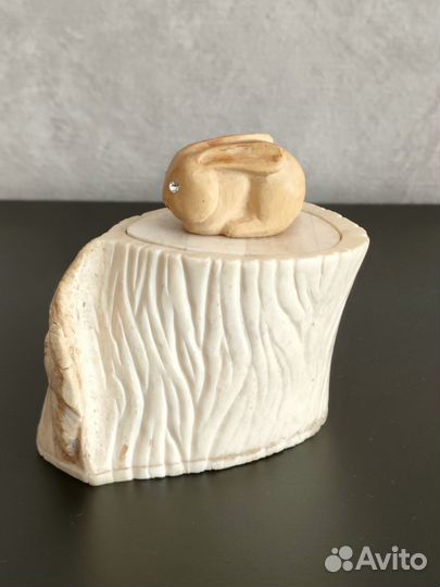 Шкатулка ручной работы из кости