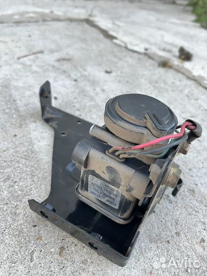 Электроблок блокировки моста Mitsubishi Pajero2