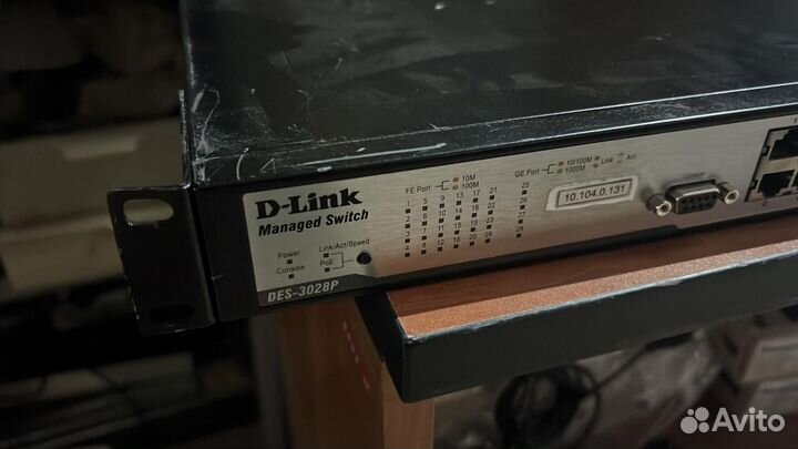 Коммутатор D-Link DES-3028P