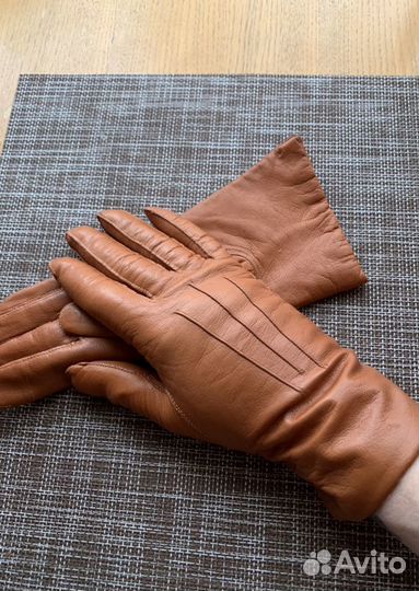 Перчатки женские новые Чехия