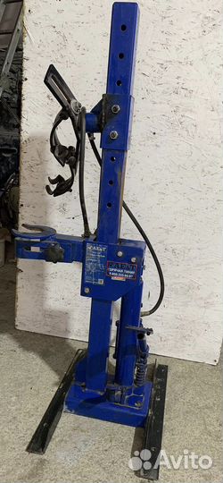 Стяжка пружин T01402P AE&T 990 кг