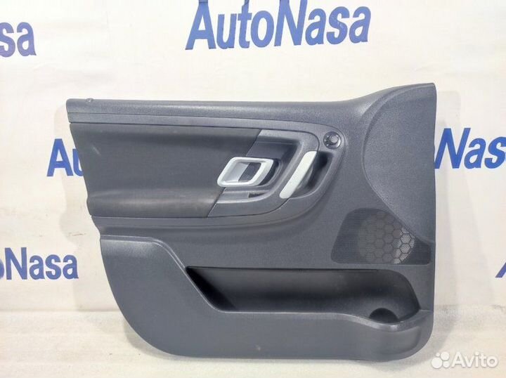 Обшивка двери передняя левая Skoda Fabia 2007-2015