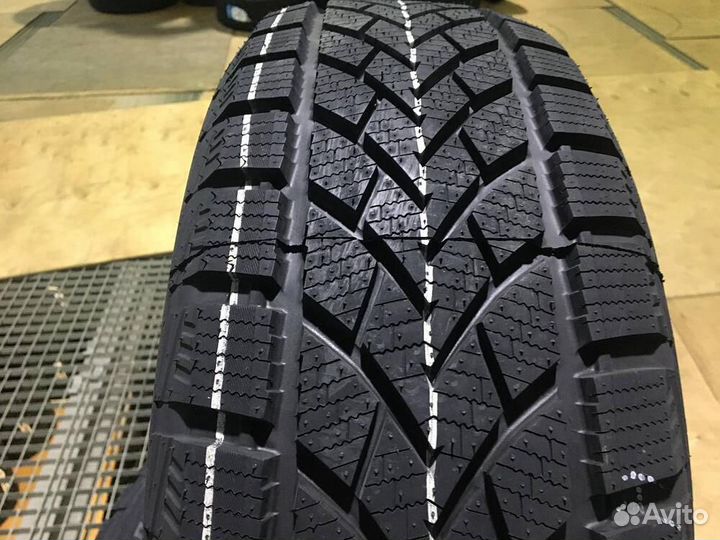 Windforce Snowblazer 215/60 R16 95H