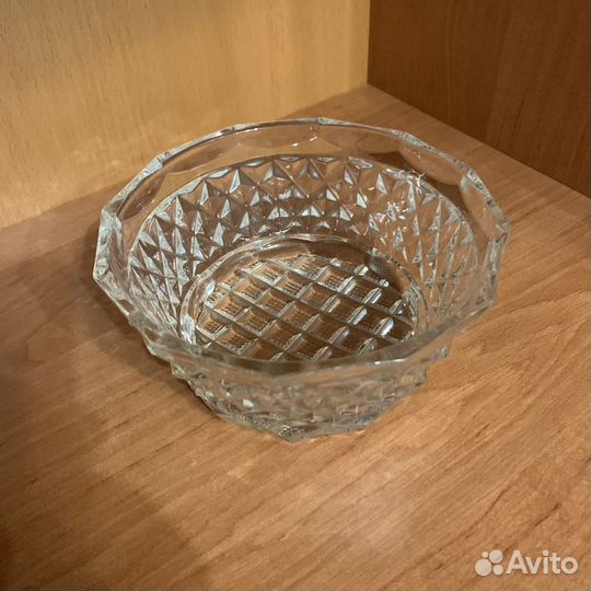 Хрустальная ваза