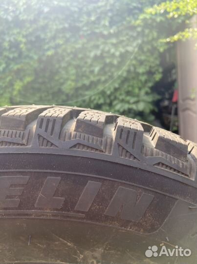 Michelin X-Ice North 4 205/65 R16
