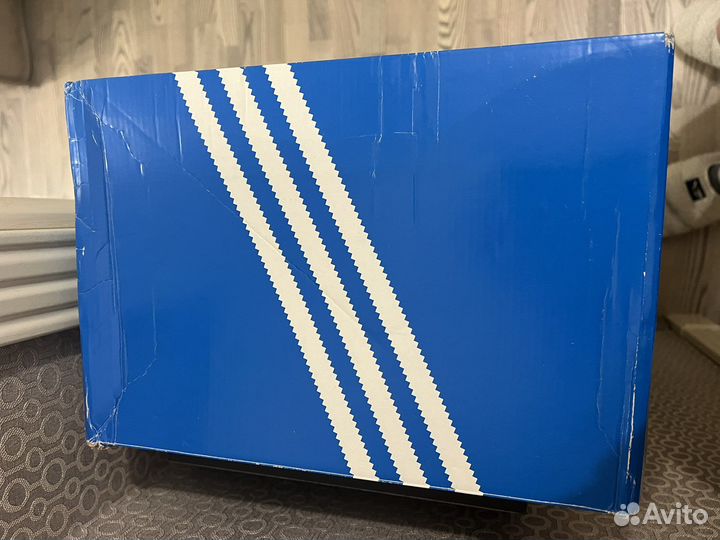 Кроссовки adidas yung 1