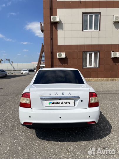 LADA Priora 1.6 МТ, 2011, битый, 333 333 км