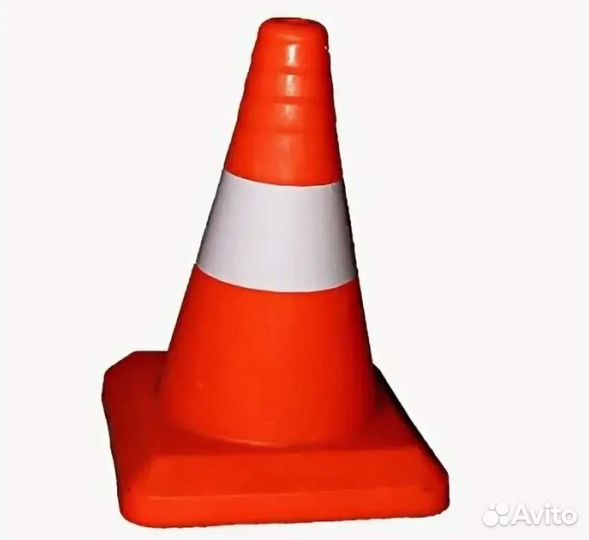 Конус дорожный