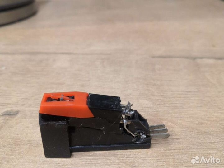 Игла для проигрывателя винила