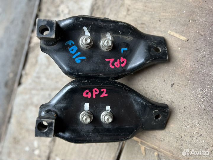 Подушка двигателя