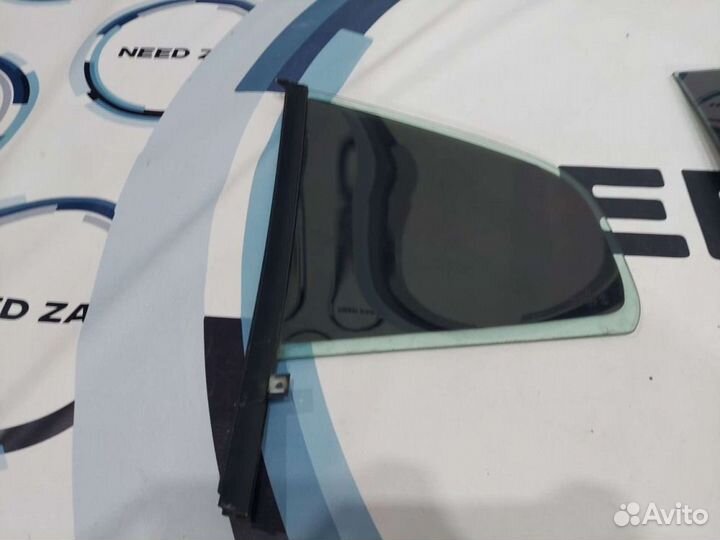 Стекло заднее правое Skoda Octavia A4 2000-2011