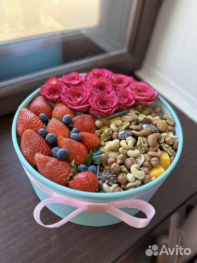 Фруктовый букет,букет из фруктов,клубничный букет