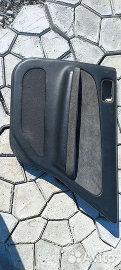 Обшивка двери задней правой Nissan Cefiro (A32) II