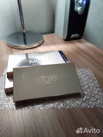 Тени для век