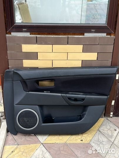 Дверная карта Mazda 3 передняя правая