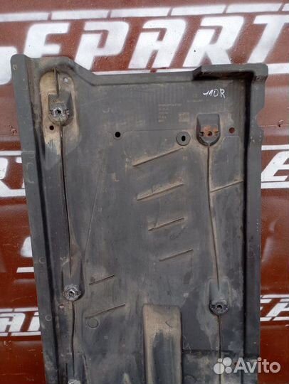 Защита днища правая Skoda Rapid 1.2 cbzb 2014