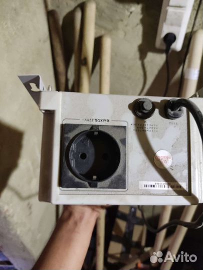 Стабилизатор напряжения Solpi M