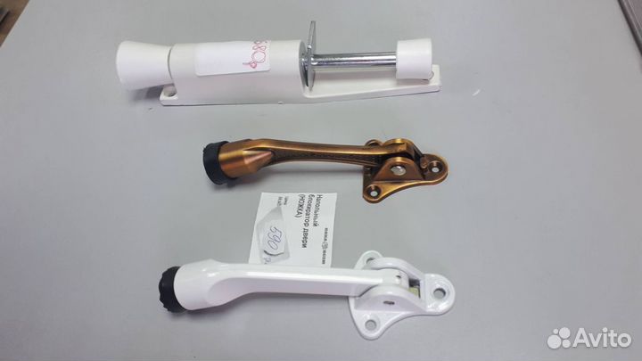 Ограничитель открывания двери 