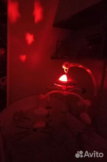 Мобиль на кроватку с проектором