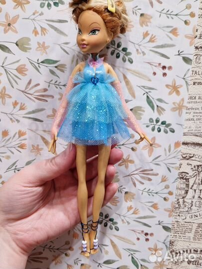 Костюм для куклы Winx Блум энчантикс