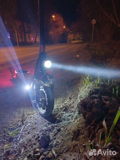 Самокат взрослый электрический