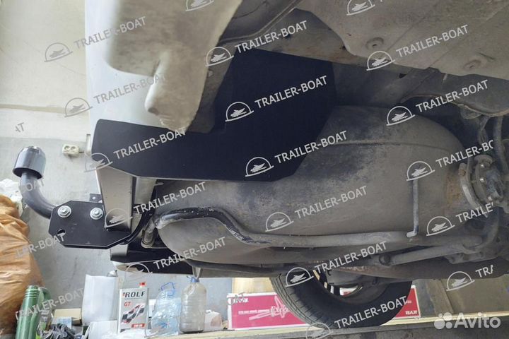 Фаркоп Nissan Elgrand (E51) 2WD/4WD 2002-2010, рама и крюк-шар 50 мм, 44200