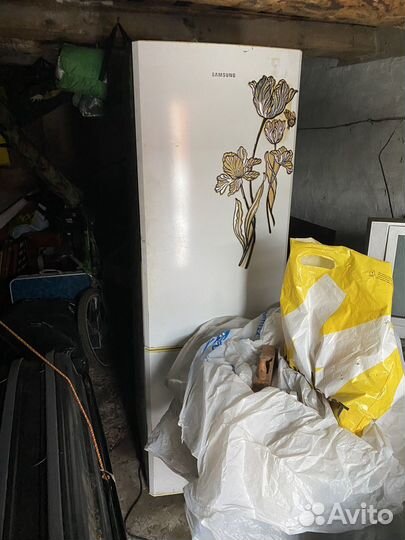 Холодильник samsung
