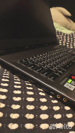 Игровой ноутбук MSI Leopard GP75 10SFK