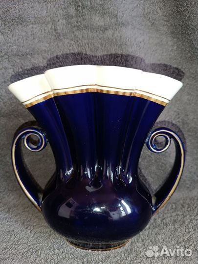 Ваза веерная. фарфор. лфз. 50-ые годы