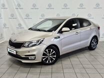 Kia Rio 1.6 AT, 2015, 156 148 км, с пробегом, цена 960 000 руб.