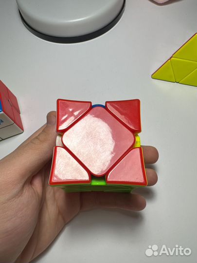 Кубик QiYi MoFangGe Wingy Skewb Stickerless