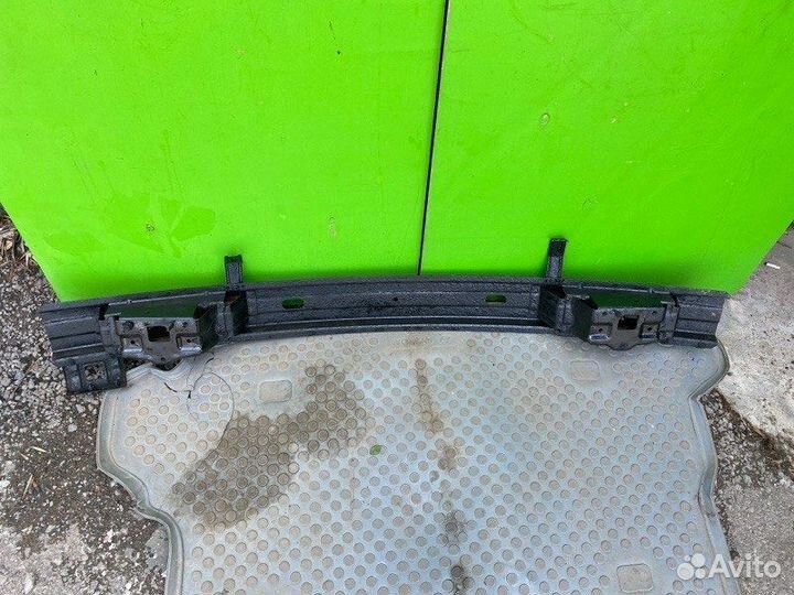 Усилитель бампера задний Hyundai Accent G4EC 2005