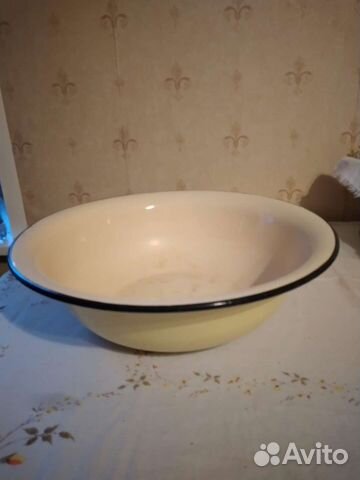 Эмалированный таз